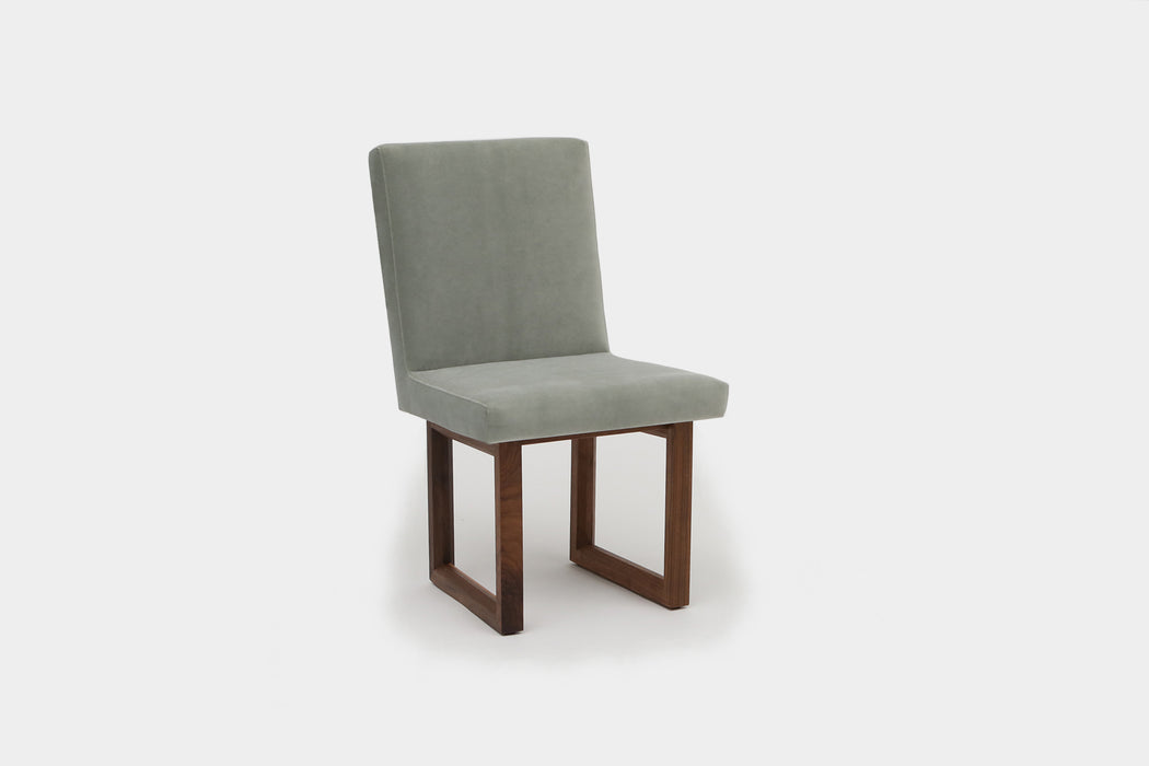 C2 W Chair