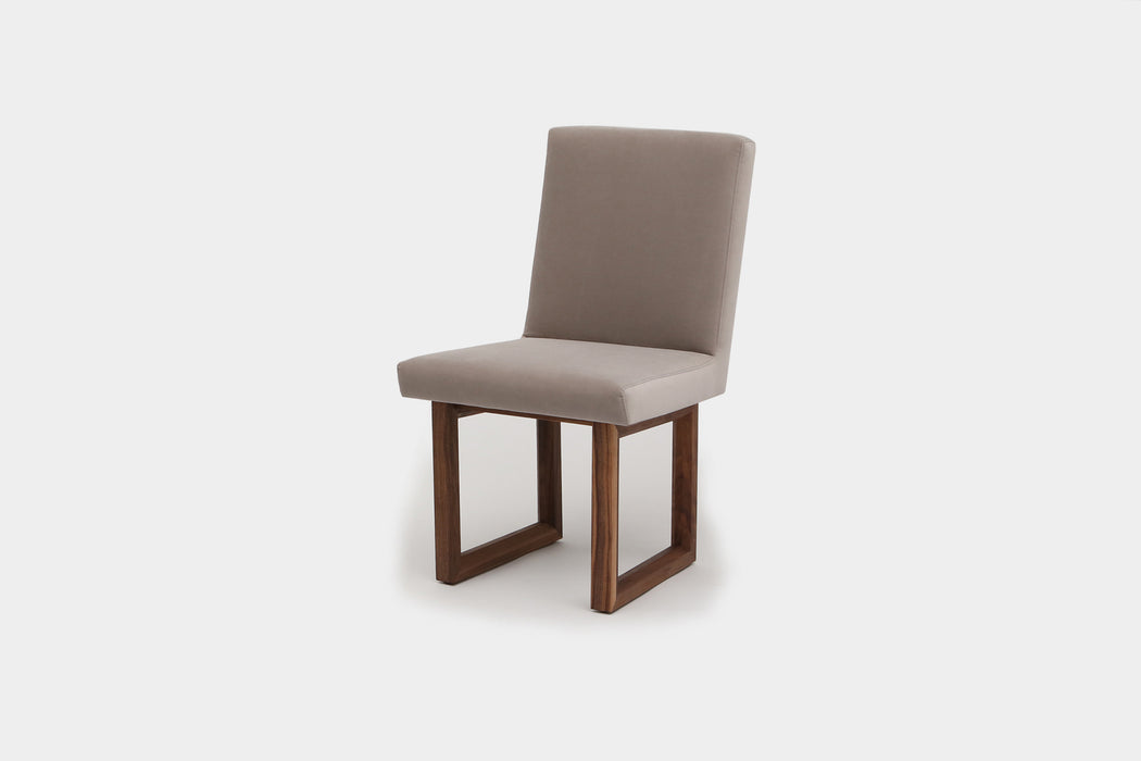 C2 W Chair