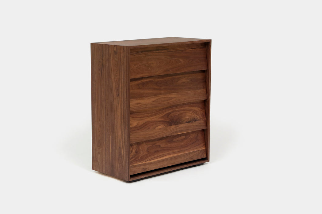 Oliver Medium Dresser