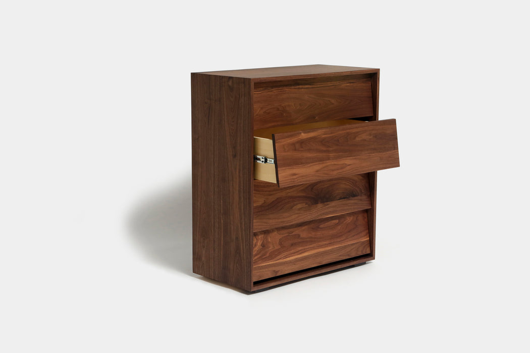 Oliver Medium Dresser