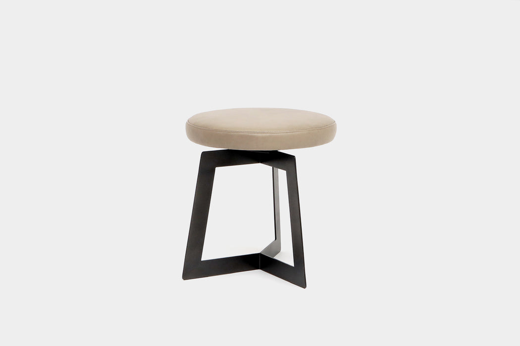 Y1 Stool