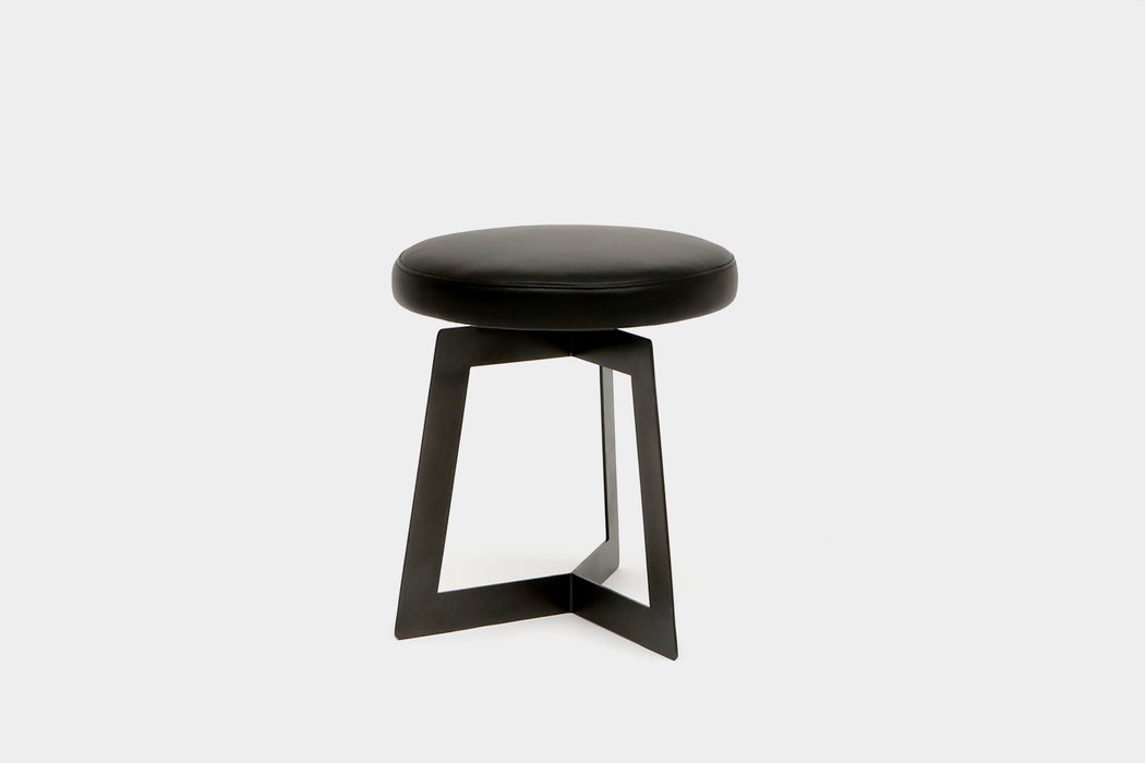 Y1 Stool