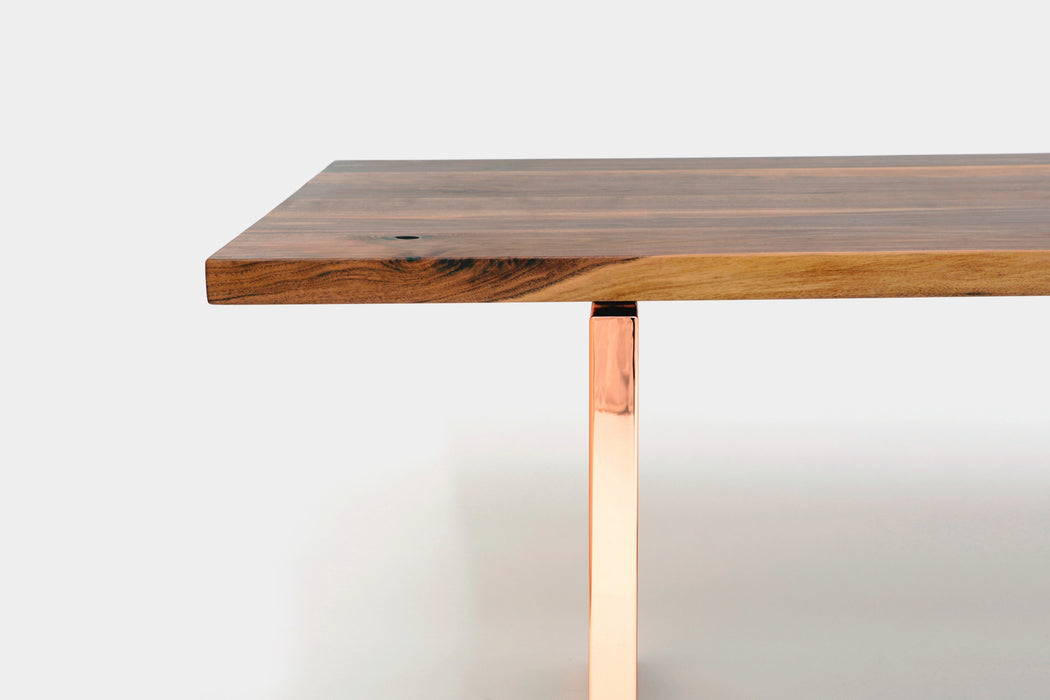 GAX 48 Dining Table