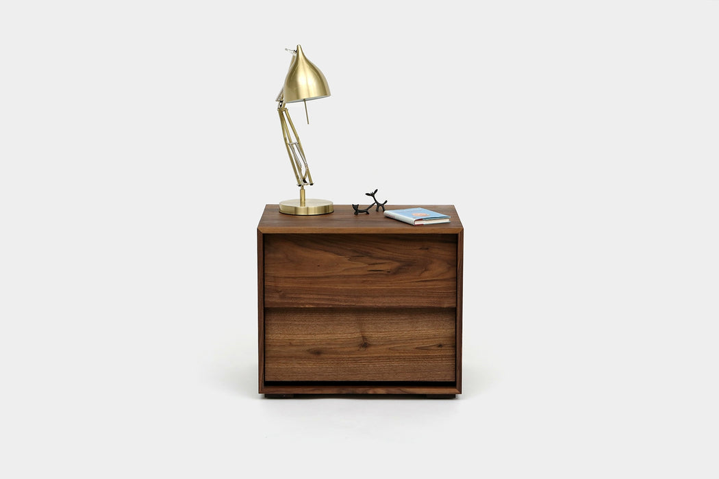 Oliver Nightstand