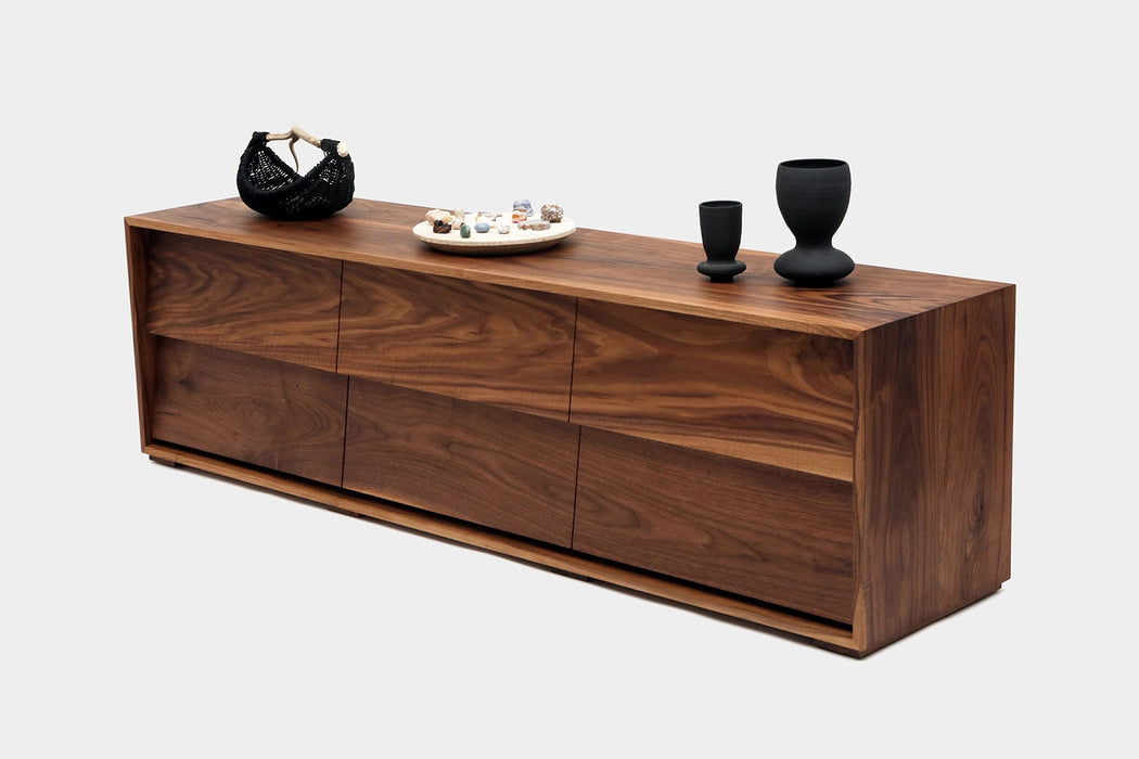 Oliver Low Dresser Oliver Low Dresser